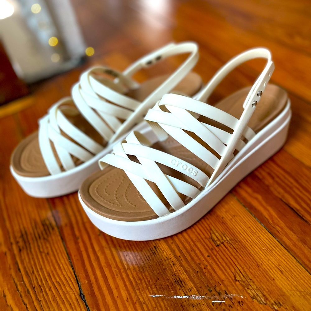 Crocs Brooklyn Strappy Wedge white size6